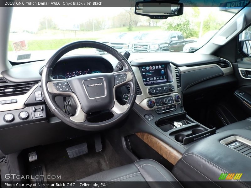 Onyx Black / Jet Black 2018 GMC Yukon Denali 4WD