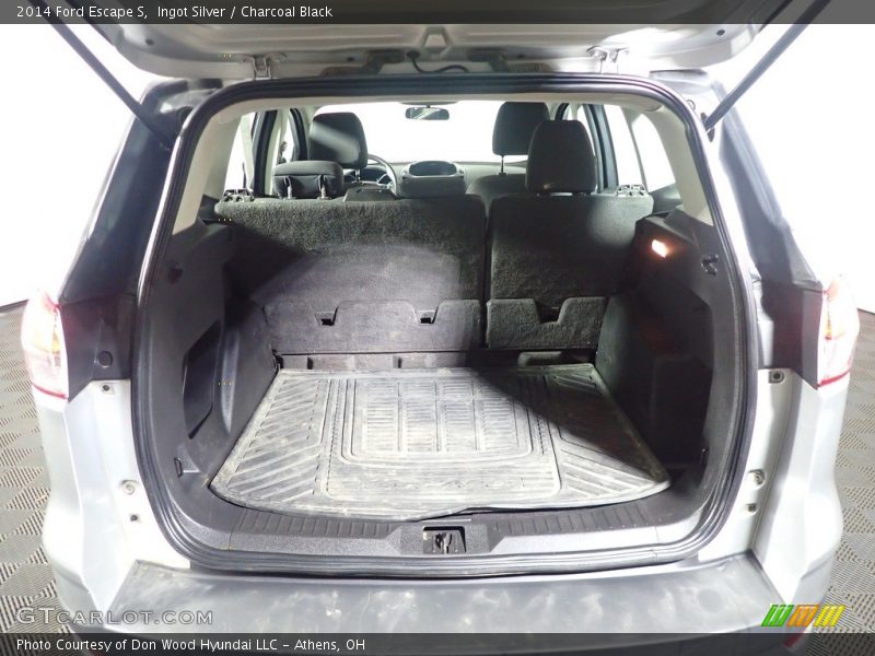 Ingot Silver / Charcoal Black 2014 Ford Escape S