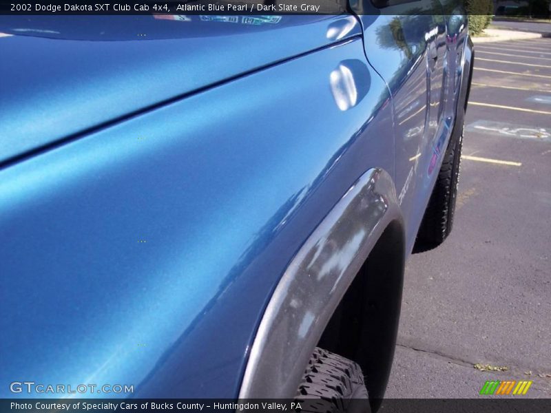 Atlantic Blue Pearl / Dark Slate Gray 2002 Dodge Dakota SXT Club Cab 4x4