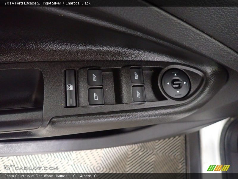 Ingot Silver / Charcoal Black 2014 Ford Escape S