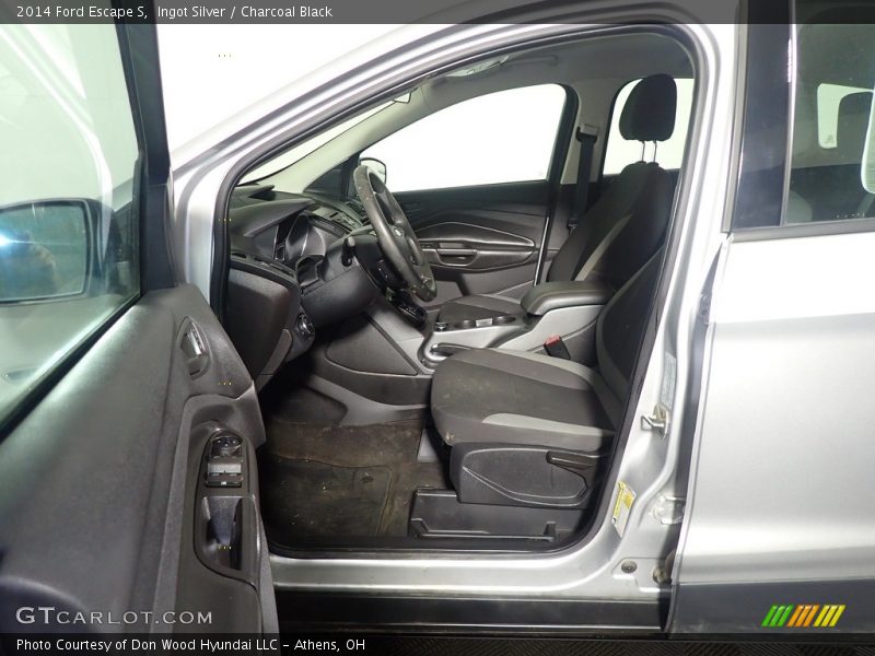 Ingot Silver / Charcoal Black 2014 Ford Escape S