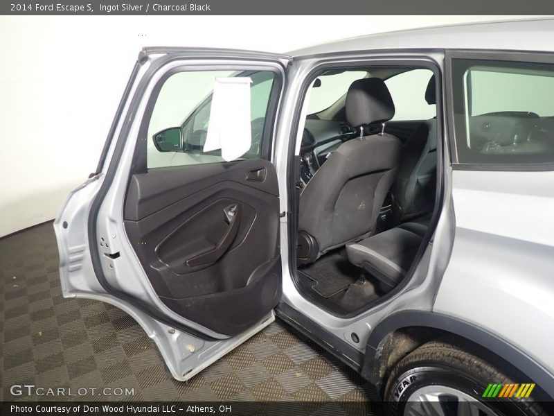 Ingot Silver / Charcoal Black 2014 Ford Escape S