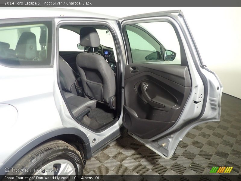 Ingot Silver / Charcoal Black 2014 Ford Escape S