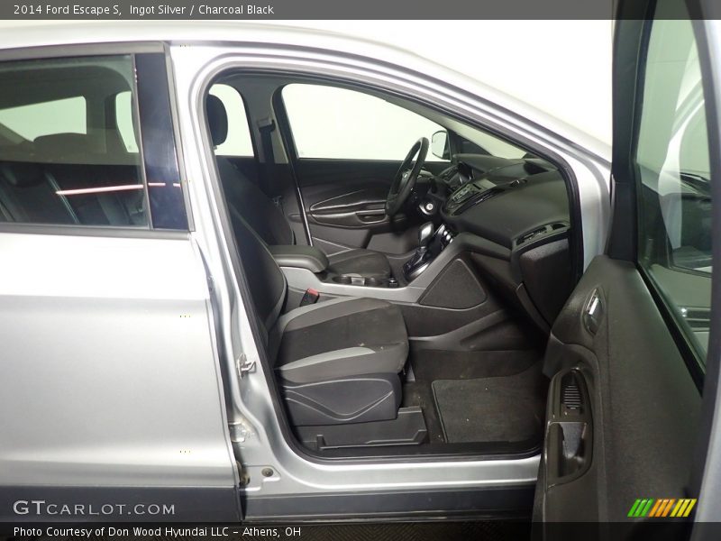 Ingot Silver / Charcoal Black 2014 Ford Escape S