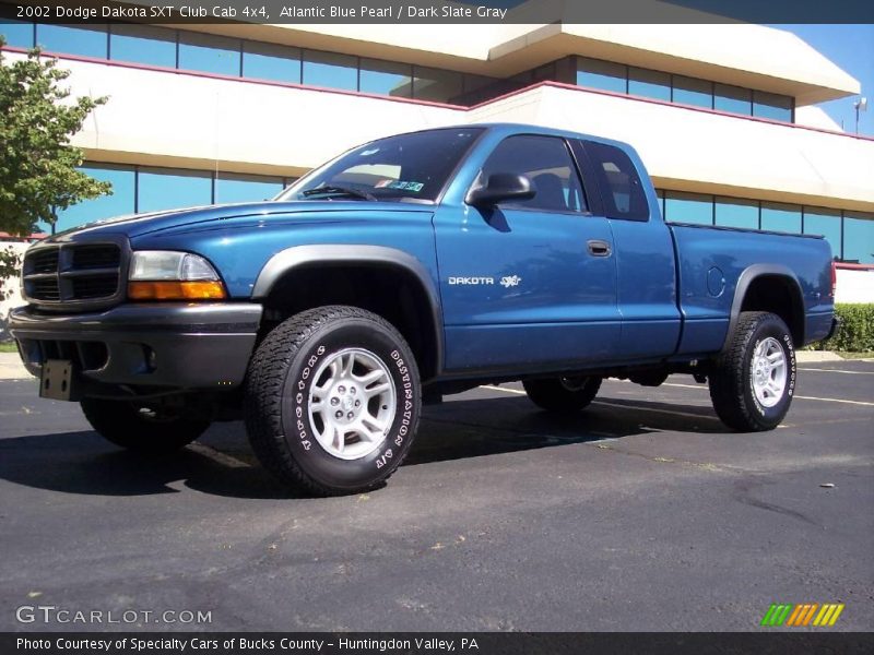 Atlantic Blue Pearl / Dark Slate Gray 2002 Dodge Dakota SXT Club Cab 4x4