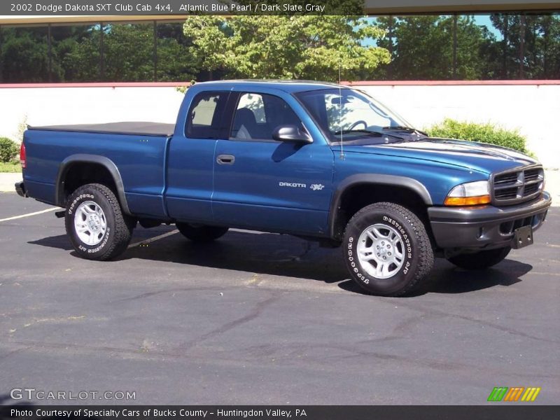 Atlantic Blue Pearl / Dark Slate Gray 2002 Dodge Dakota SXT Club Cab 4x4