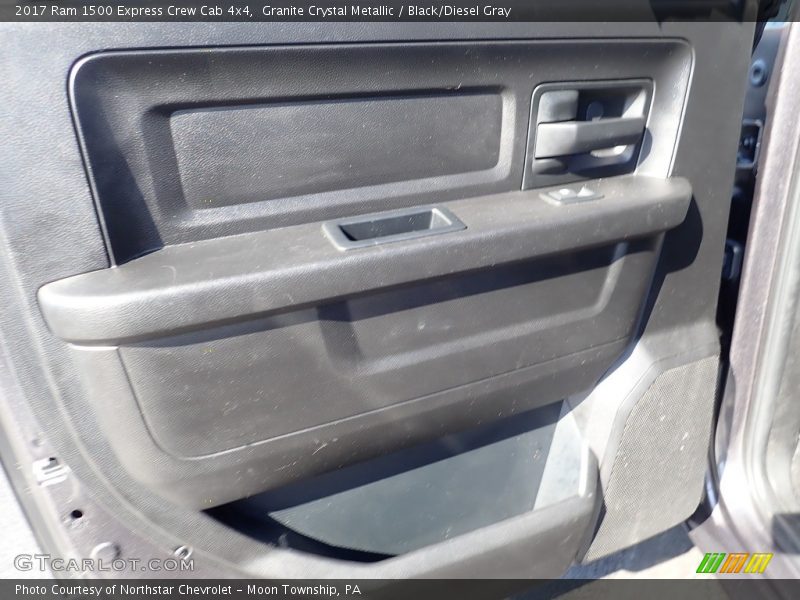 Granite Crystal Metallic / Black/Diesel Gray 2017 Ram 1500 Express Crew Cab 4x4
