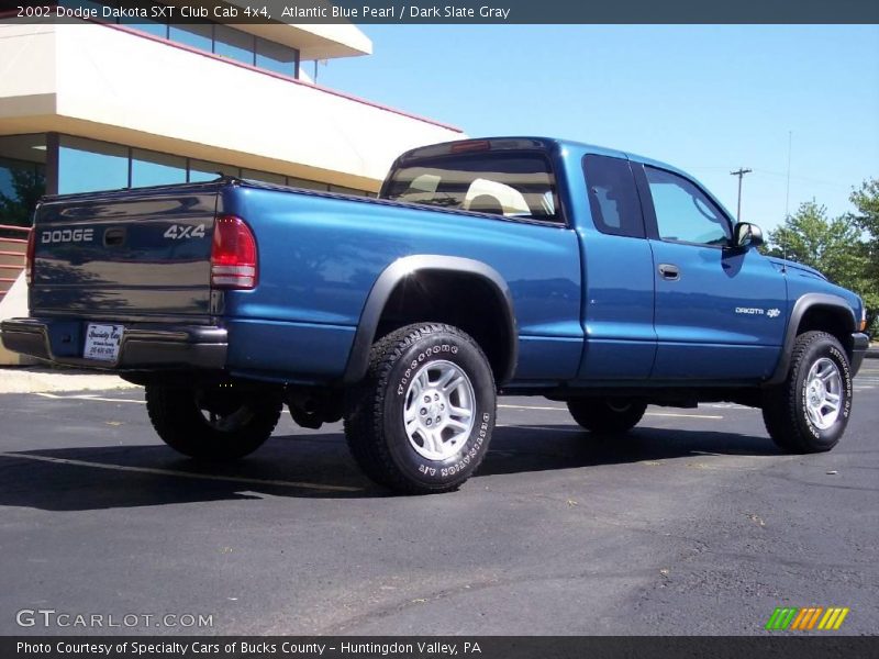 Atlantic Blue Pearl / Dark Slate Gray 2002 Dodge Dakota SXT Club Cab 4x4