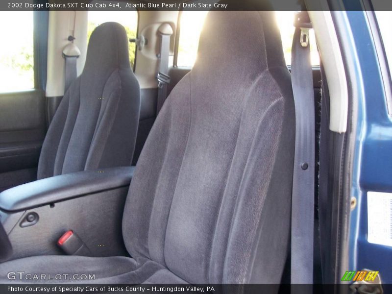 Atlantic Blue Pearl / Dark Slate Gray 2002 Dodge Dakota SXT Club Cab 4x4