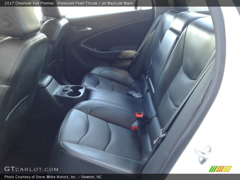 Iridescent Pearl Tricoat / Jet Black/Jet Black 2017 Chevrolet Volt Premier