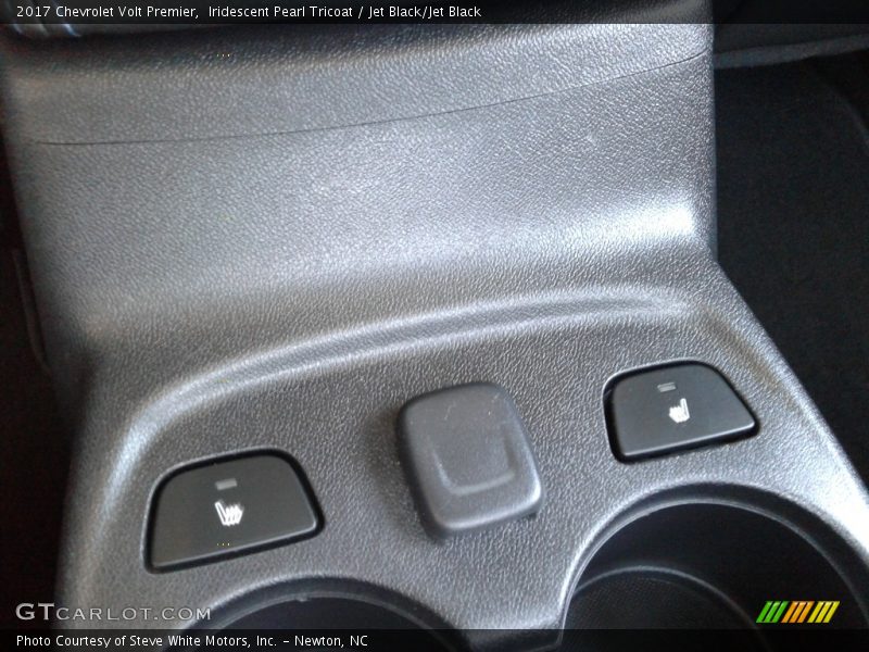 Iridescent Pearl Tricoat / Jet Black/Jet Black 2017 Chevrolet Volt Premier