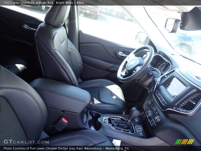 Bright White / Black 2021 Jeep Cherokee Altitude 4x4
