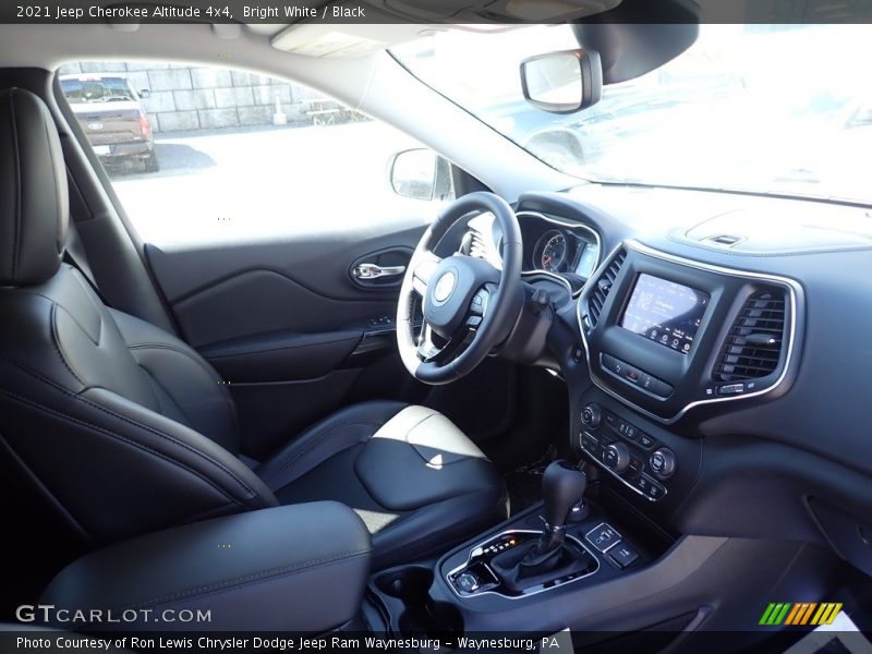 Bright White / Black 2021 Jeep Cherokee Altitude 4x4