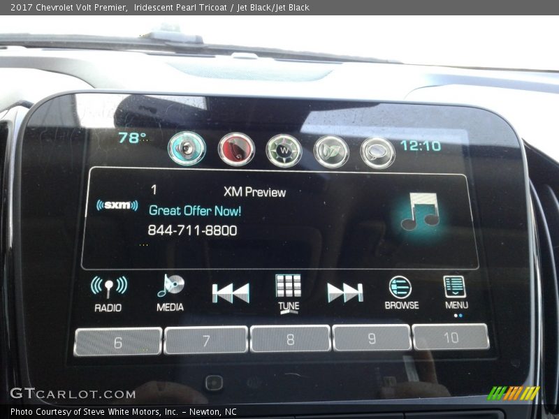 Iridescent Pearl Tricoat / Jet Black/Jet Black 2017 Chevrolet Volt Premier