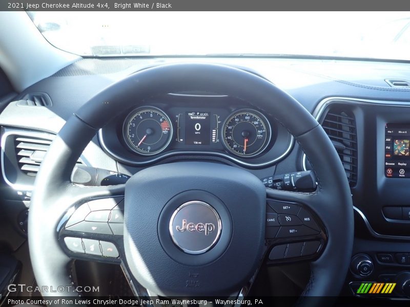 Bright White / Black 2021 Jeep Cherokee Altitude 4x4