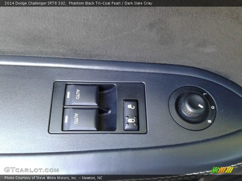 Phantom Black Tri-Coat Pearl / Dark Slate Gray 2014 Dodge Challenger SRT8 392