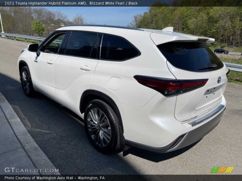 Blizzard White Pearl / Black 2021 Toyota Highlander Hybrid Platinum AWD