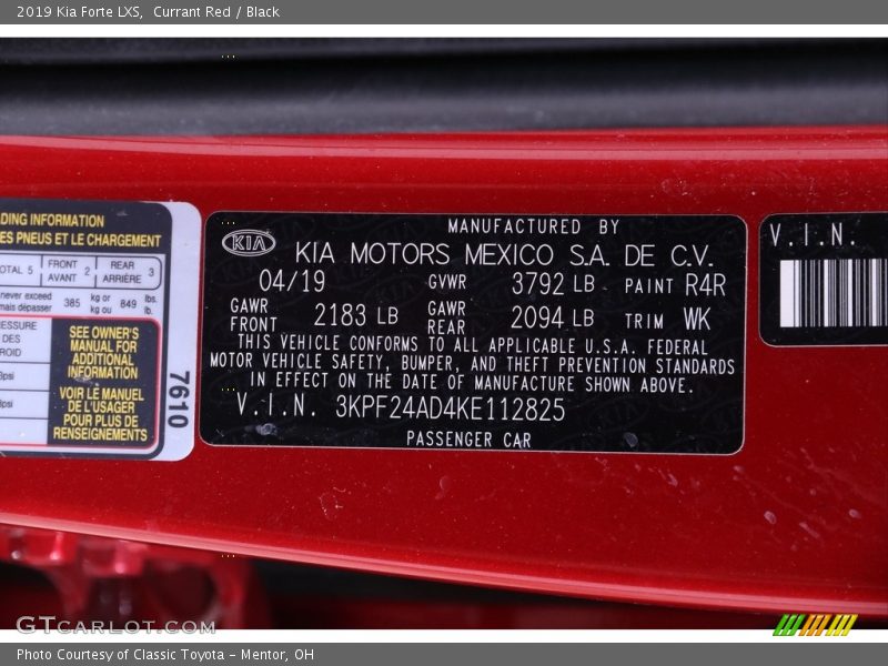 Currant Red / Black 2019 Kia Forte LXS