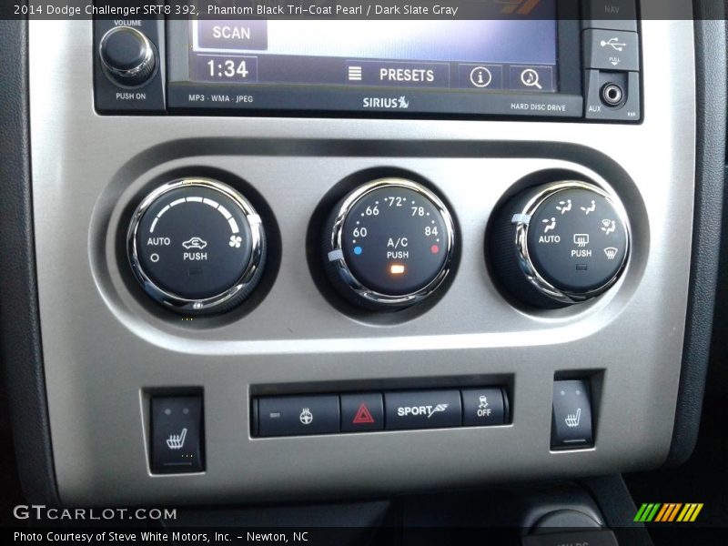 Controls of 2014 Challenger SRT8 392