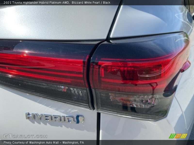 Blizzard White Pearl / Black 2021 Toyota Highlander Hybrid Platinum AWD