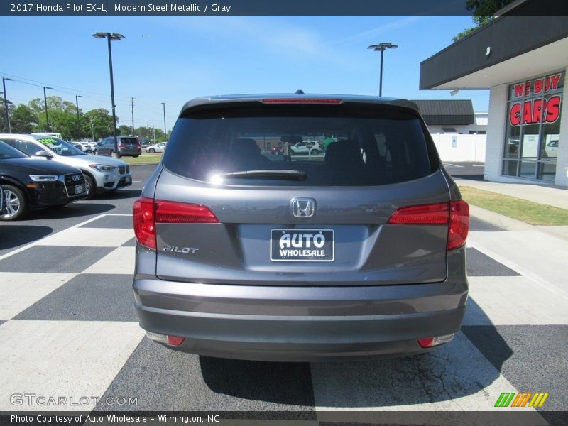 Modern Steel Metallic / Gray 2017 Honda Pilot EX-L