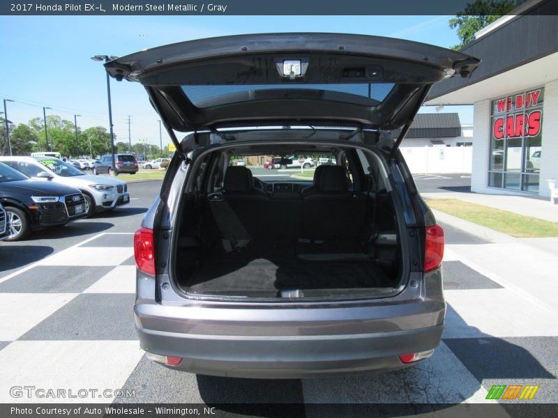 Modern Steel Metallic / Gray 2017 Honda Pilot EX-L