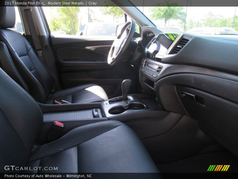 Modern Steel Metallic / Gray 2017 Honda Pilot EX-L