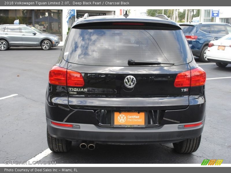 Deep Black Pearl / Charcoal Black 2018 Volkswagen Tiguan Limited 2.0T