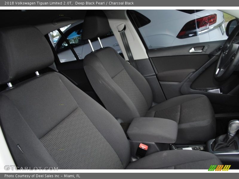 Deep Black Pearl / Charcoal Black 2018 Volkswagen Tiguan Limited 2.0T