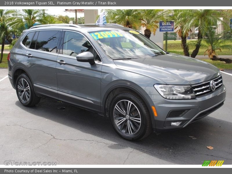 Platinum Gray Metallic / Titan Black 2018 Volkswagen Tiguan SEL