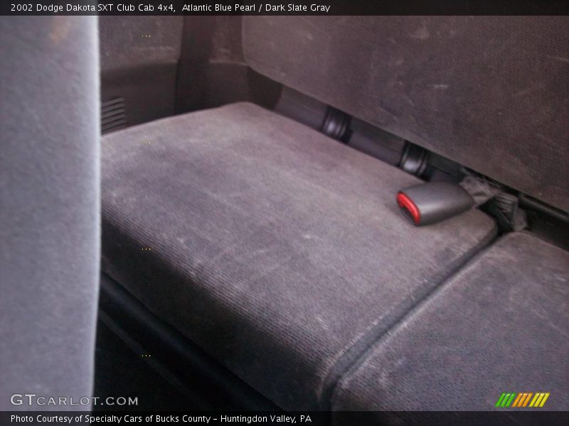 Atlantic Blue Pearl / Dark Slate Gray 2002 Dodge Dakota SXT Club Cab 4x4