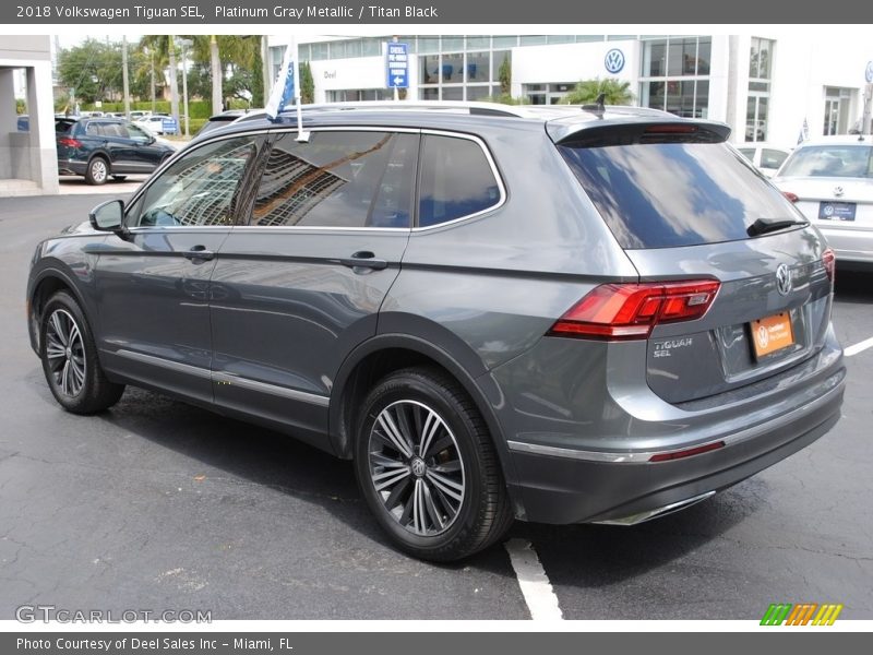 Platinum Gray Metallic / Titan Black 2018 Volkswagen Tiguan SEL