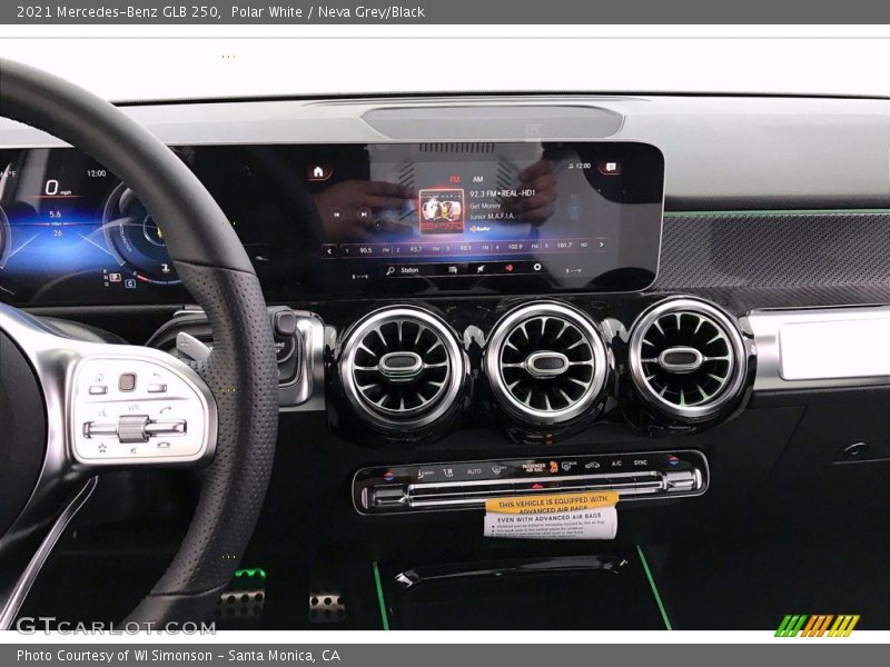 Polar White / Neva Grey/Black 2021 Mercedes-Benz GLB 250