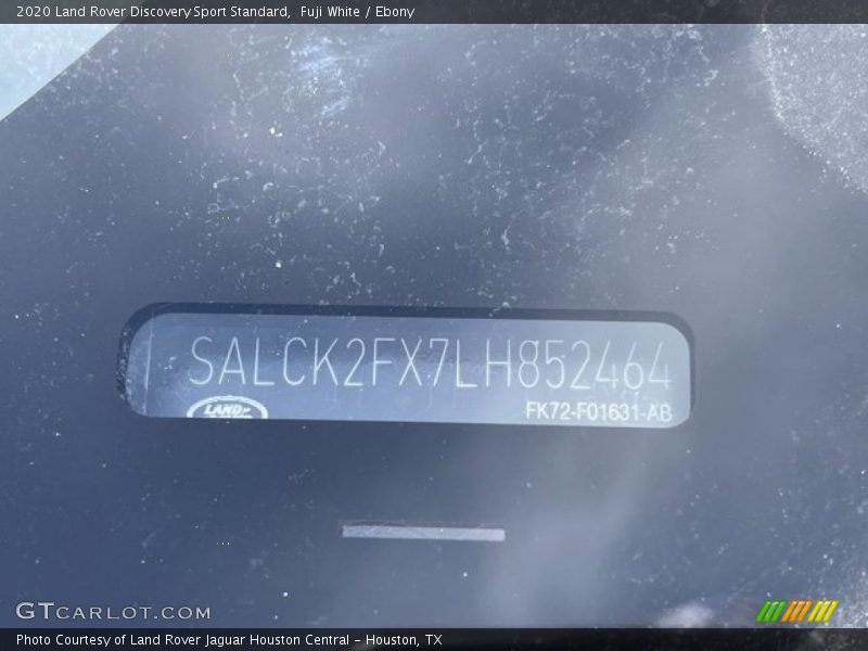 Fuji White / Ebony 2020 Land Rover Discovery Sport Standard