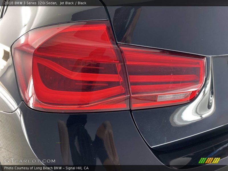 Jet Black / Black 2018 BMW 3 Series 320i Sedan