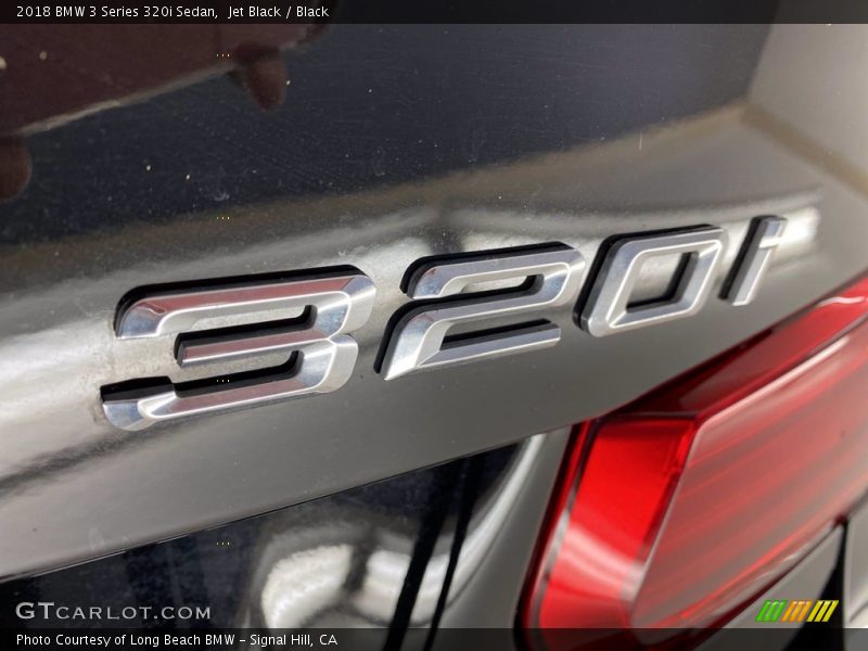 Jet Black / Black 2018 BMW 3 Series 320i Sedan