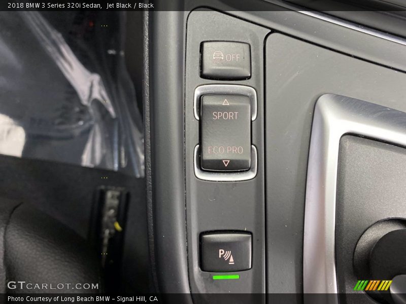 Jet Black / Black 2018 BMW 3 Series 320i Sedan