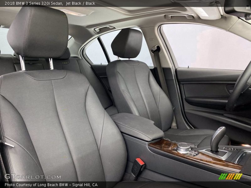 Jet Black / Black 2018 BMW 3 Series 320i Sedan