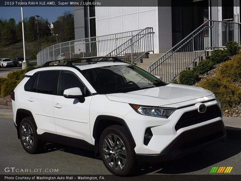 Super White / Light Gray 2019 Toyota RAV4 XLE AWD