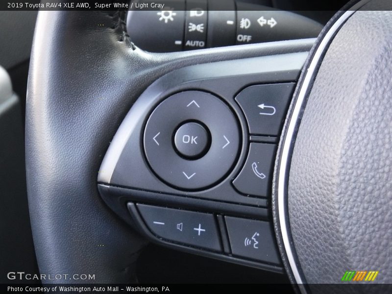 Super White / Light Gray 2019 Toyota RAV4 XLE AWD