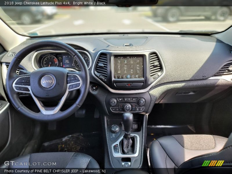 Bright White / Black 2018 Jeep Cherokee Latitude Plus 4x4