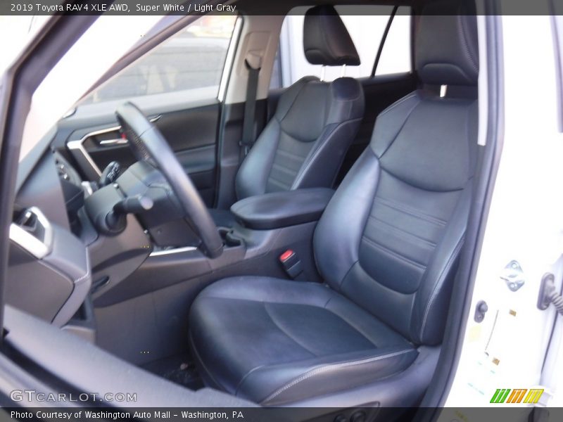 Super White / Light Gray 2019 Toyota RAV4 XLE AWD
