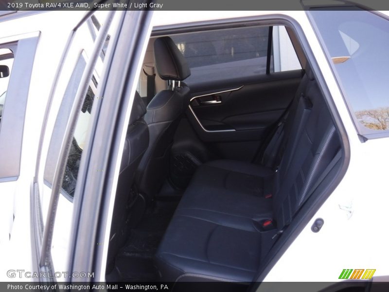Super White / Light Gray 2019 Toyota RAV4 XLE AWD