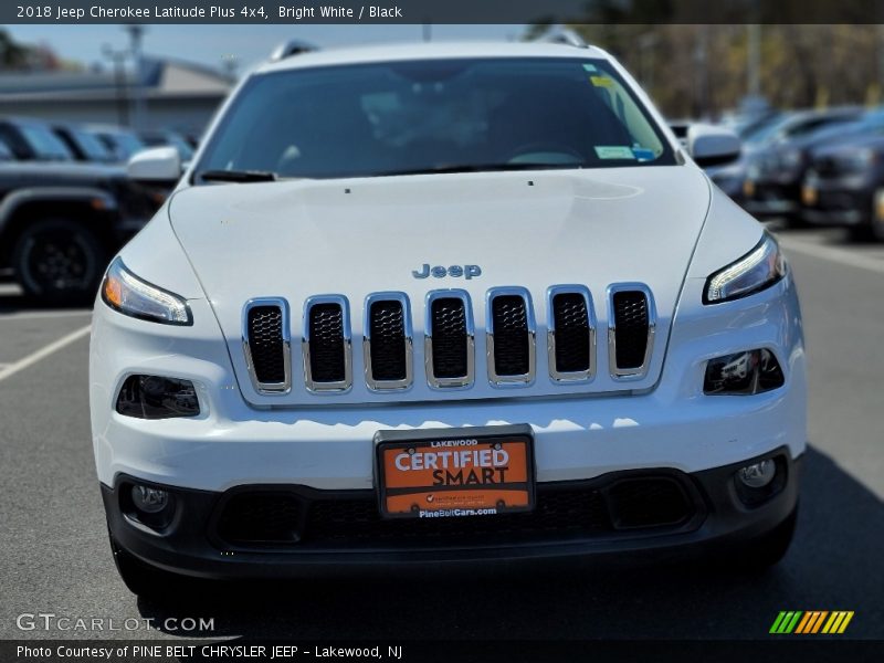 Bright White / Black 2018 Jeep Cherokee Latitude Plus 4x4