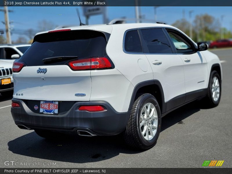 Bright White / Black 2018 Jeep Cherokee Latitude Plus 4x4