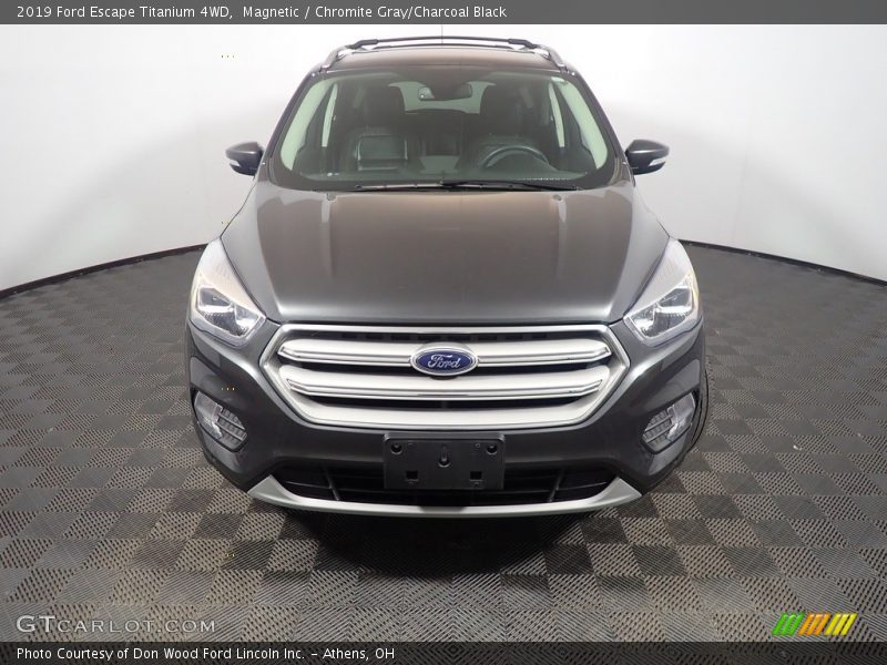 Magnetic / Chromite Gray/Charcoal Black 2019 Ford Escape Titanium 4WD