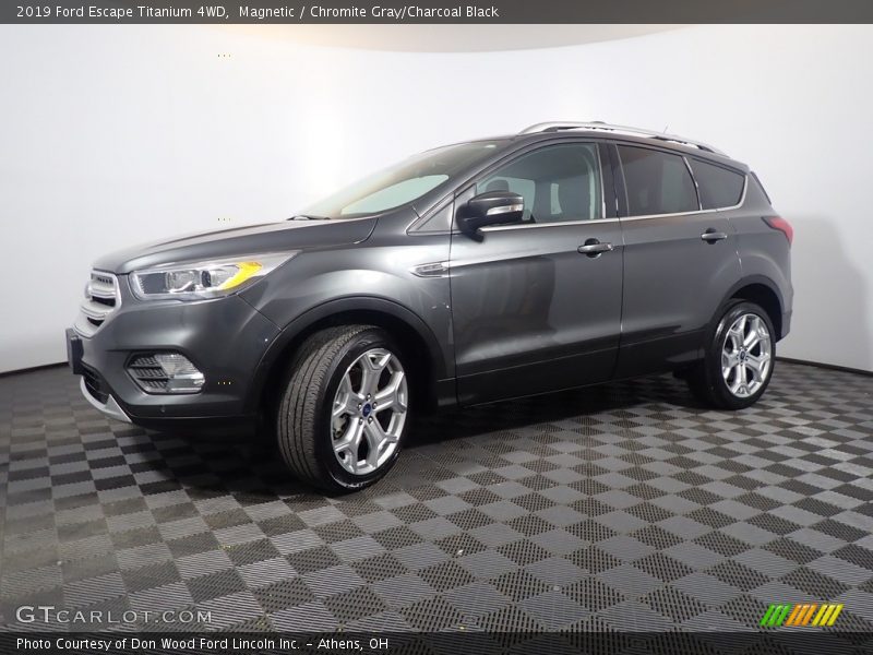 Magnetic / Chromite Gray/Charcoal Black 2019 Ford Escape Titanium 4WD