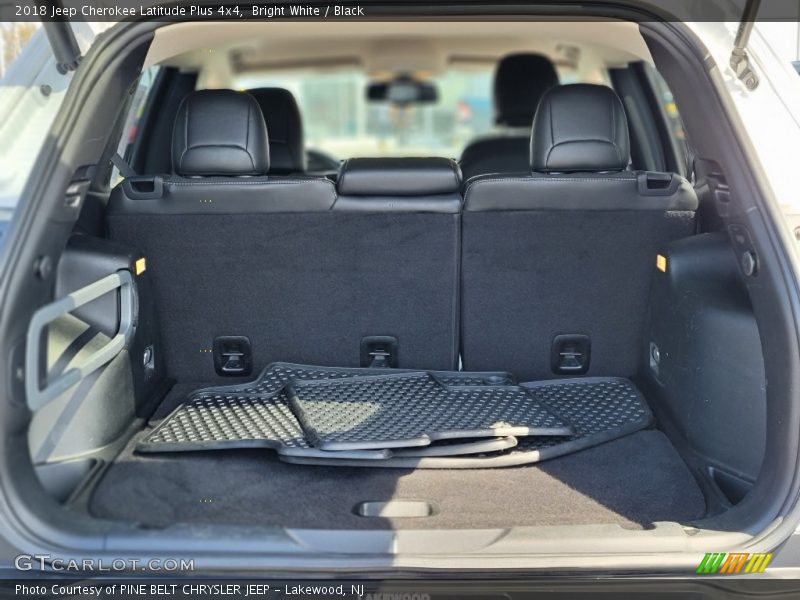 Bright White / Black 2018 Jeep Cherokee Latitude Plus 4x4