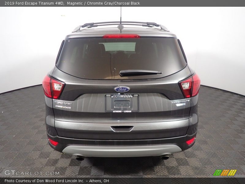 Magnetic / Chromite Gray/Charcoal Black 2019 Ford Escape Titanium 4WD
