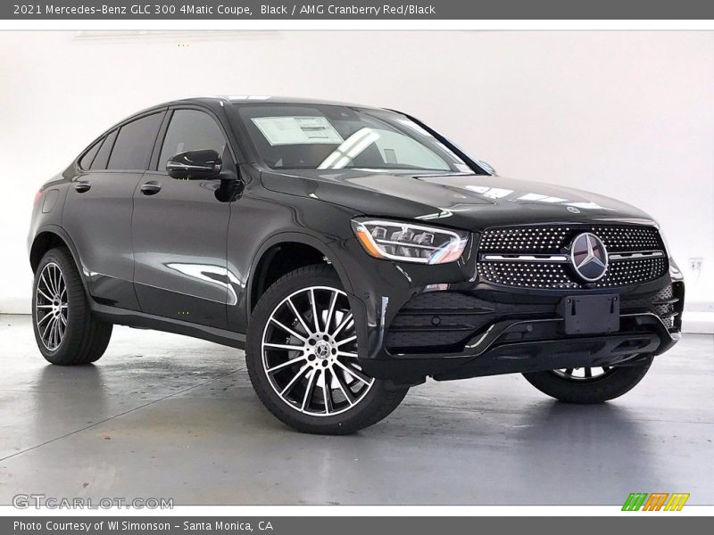 Front 3/4 View of 2021 GLC 300 4Matic Coupe